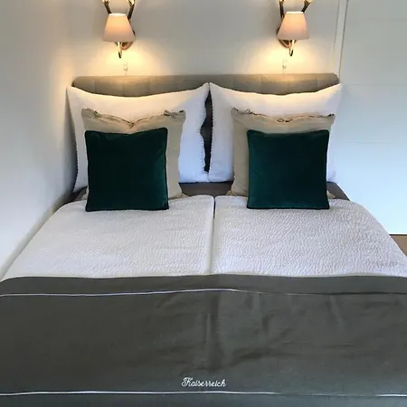 Apartment Kaiserreich I - Styrian Hideaway Graz