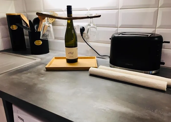 Kaiserreich I - Styrian Hideaway *